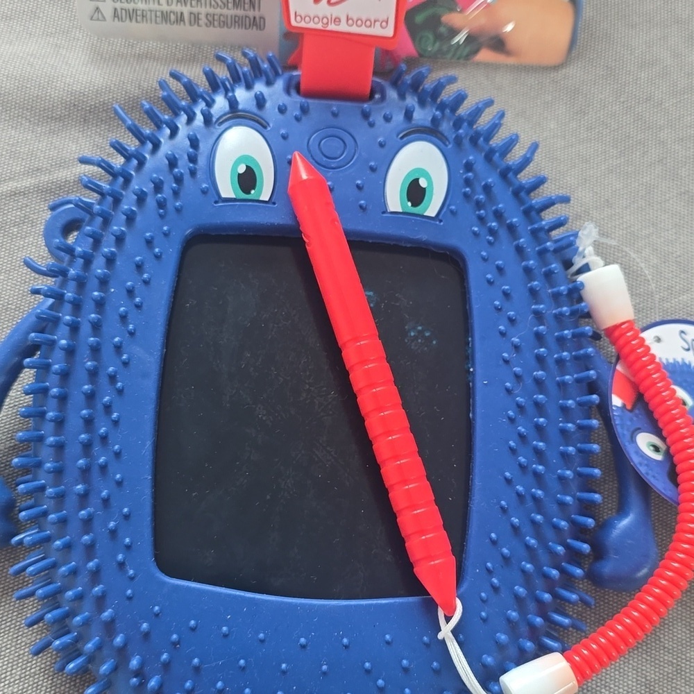 Blue Boogie Board Sketch Pals Fidgety Friends, Blue, Retail Price $19.99 USD - Picture 8 of 13